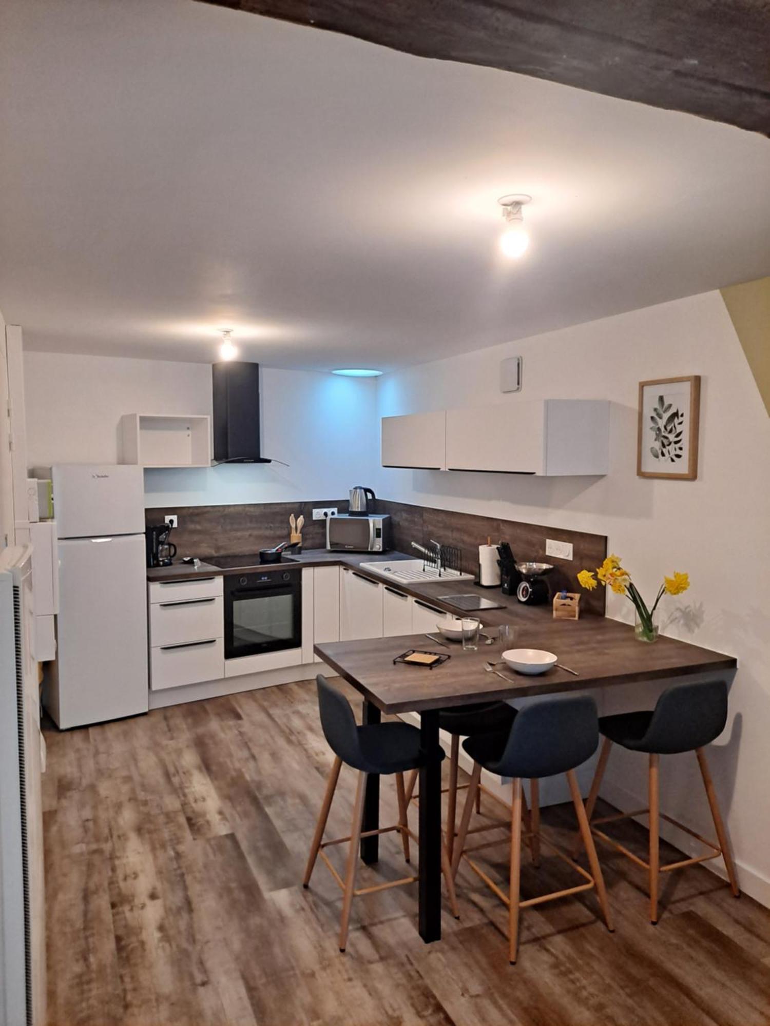 Logement T2 Neuf - Centre-Ville Parthenay Exterior foto